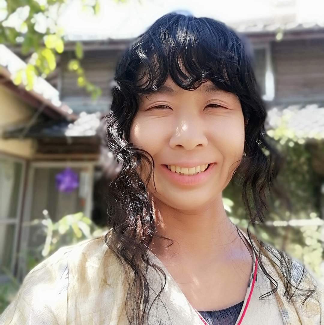 厚芝ひろみ