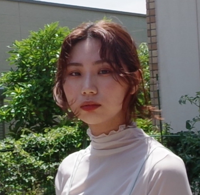服部あかね