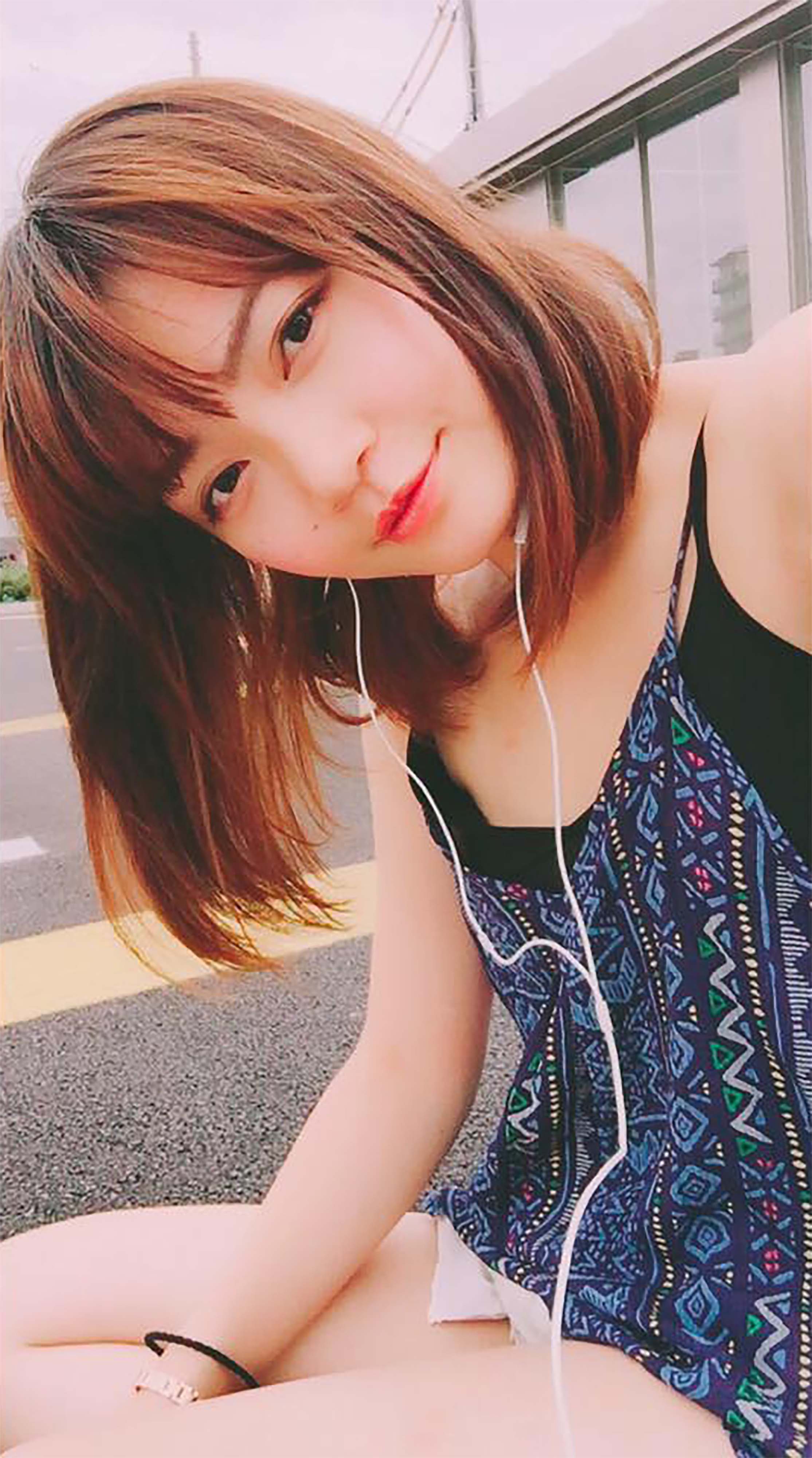 MOMOYO KOBAYASHI