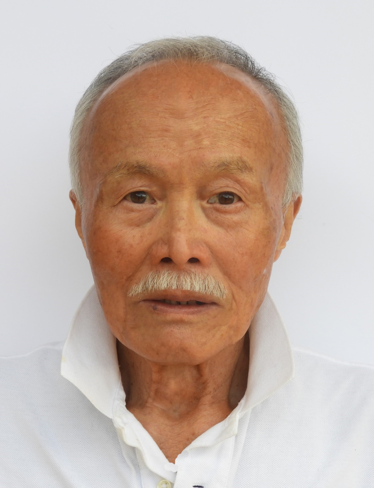 山岸行輝